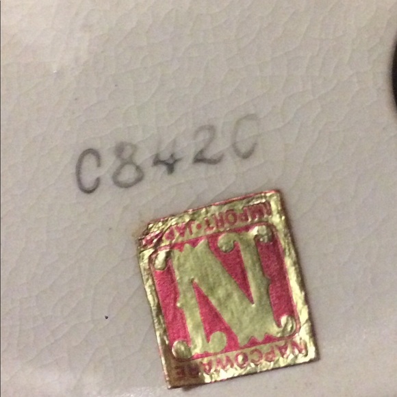 Figurines - Picture 3 of 3